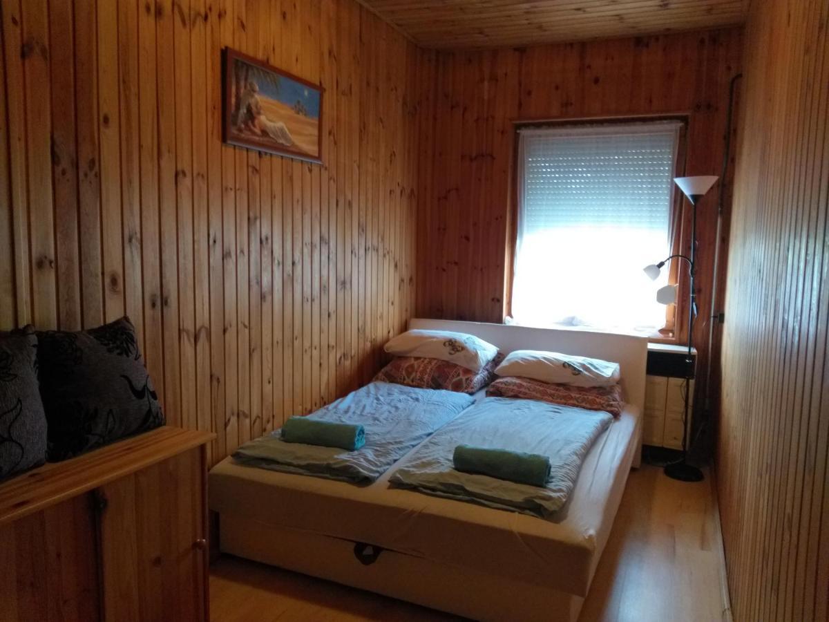 Tavasz Nyaralo Villa Poroszló Екстериор снимка
